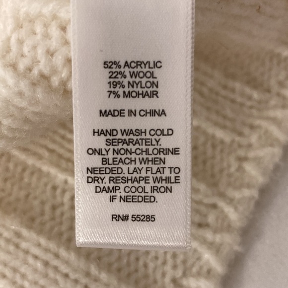 Express Winter Winter White Cold Shoulder Sweater - Picture 6 of 8